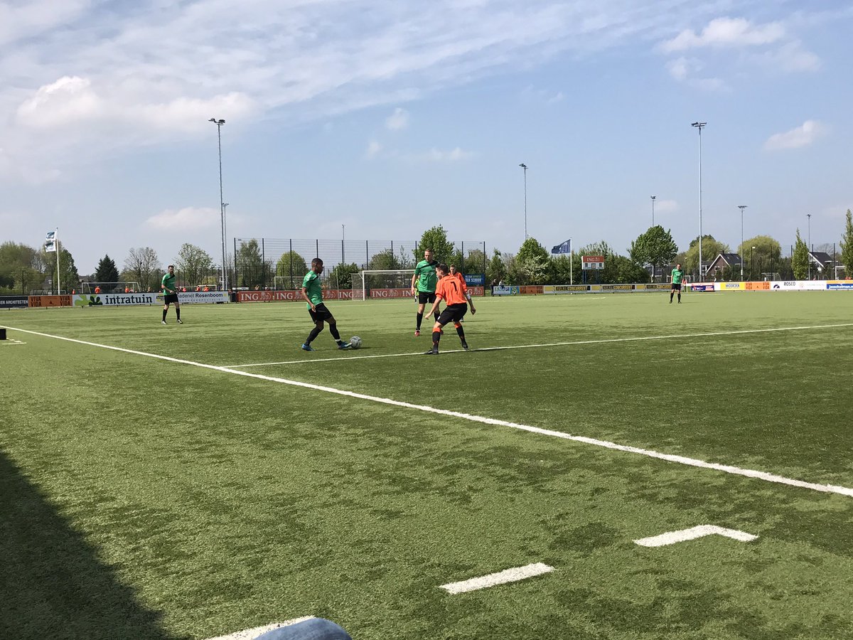 vv De Meern - FC Almere
