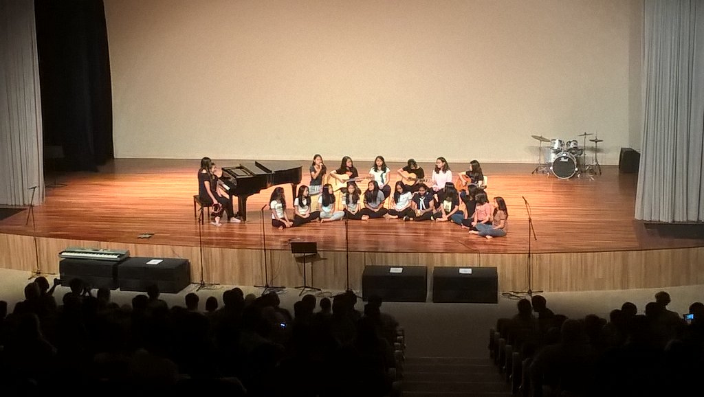 KTJSeniorSchool's tweet photo. Our junior Naquiah House on show tonight! Fantastic music and dance performance @KTJMiddleSchool @KTJ_School https://t.co/hNMzT2m0I1