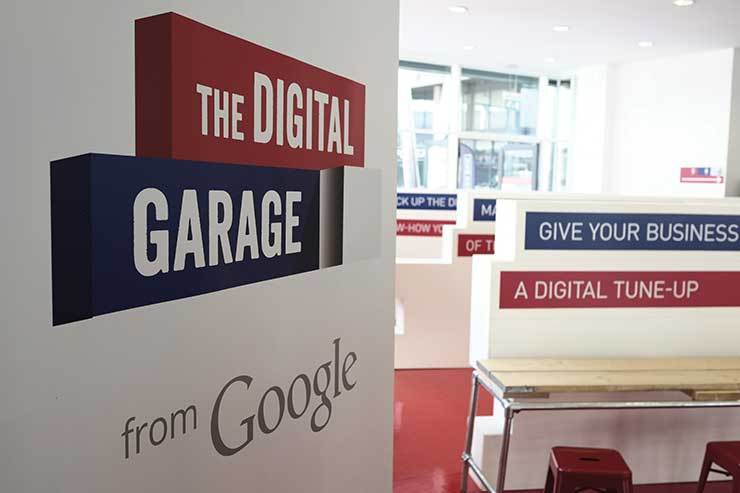 JoanDBaena's tweet photo. Conoce la plataforma e-learning gratuita de Google "Garage Digital" para los apasionado del #MarketingDigital https://t.co/WbSCSwxpQh https://t.co/sROxwf12RG