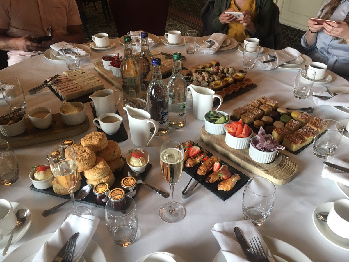 arrangeMY's tweet photo. As usual, fabulous hosting from Jen @HotelWalton We are full already! https://t.co/nglA1jbrhh