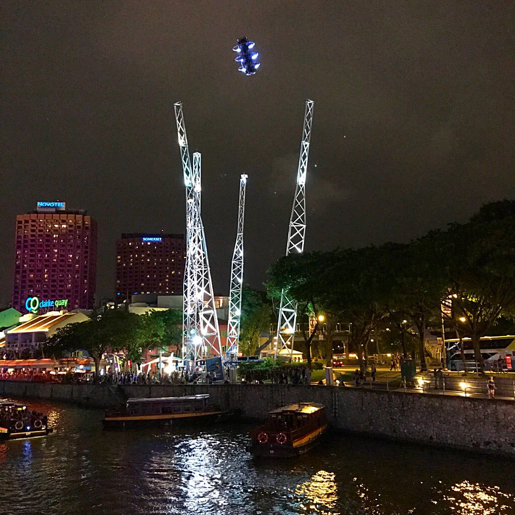GMAX_GX5's tweet photo. Till 3am tonight!! #Singapore #ExtremeSwing #ClarkeQuay https://t.co/iQlN5btvdQ