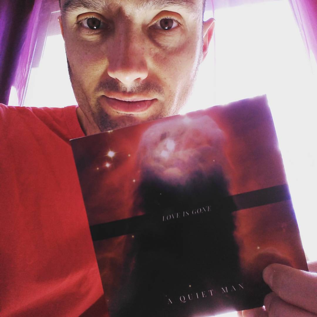 davidmonserrat_'s tweet photo. @AQuietManMusic te nou #LP #LoveisGone (2017) i @musicacronica creu que és imperdible 😉 #pop #jazz #terresdelebre > https://t.co/kTXooeYMYl https://t.co/yTsRaZv3Xz
