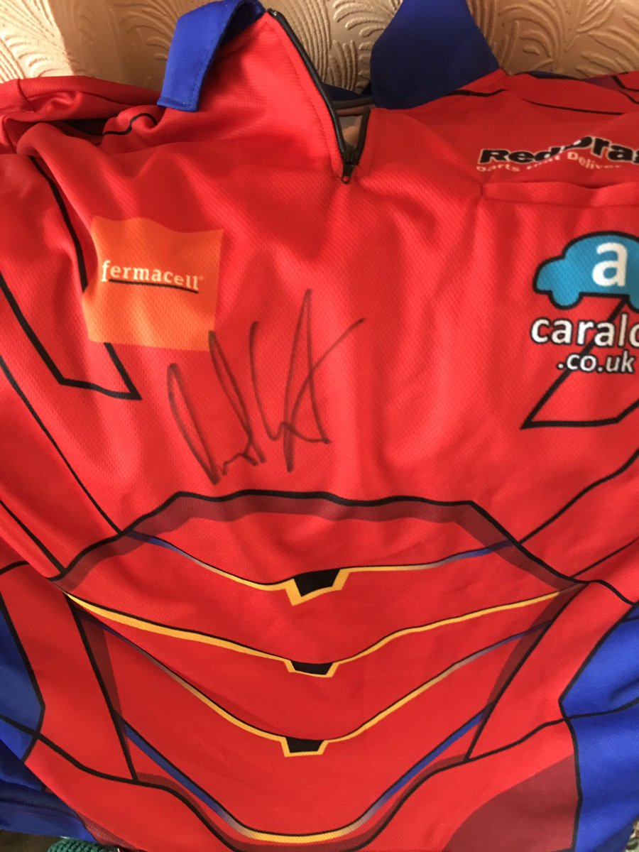 Superchin180's tweet photo. To celebrate my new sponsorship with @TXODDSOfficial I will give away a signed shirt to one of my followers once they reach 1000 followers https://t.co/iOnbamEG8n