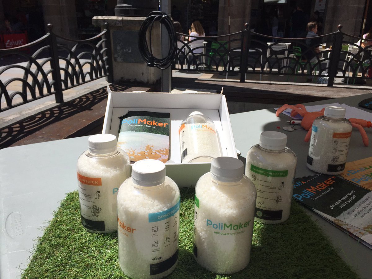 Indarrak hartzera arratsaldeko ezer ez galtzeko. #Azoka17 Oraindik ezara etorri? 19:00k arte hemen gaude!