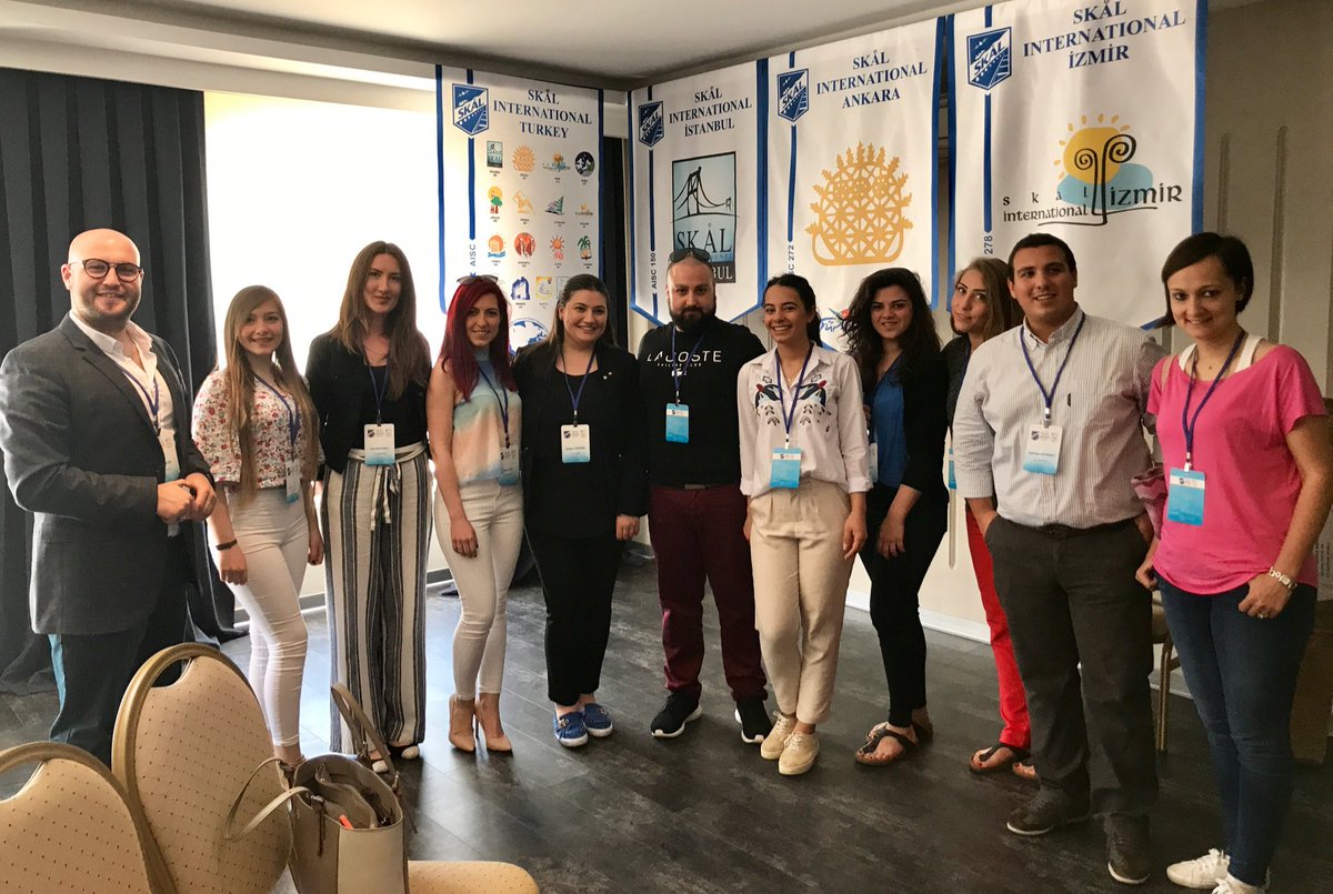 USDF Bodrum Toplantısı'nda birlikteyiz.

#YoungSkal's attending the National Committee Meeting.