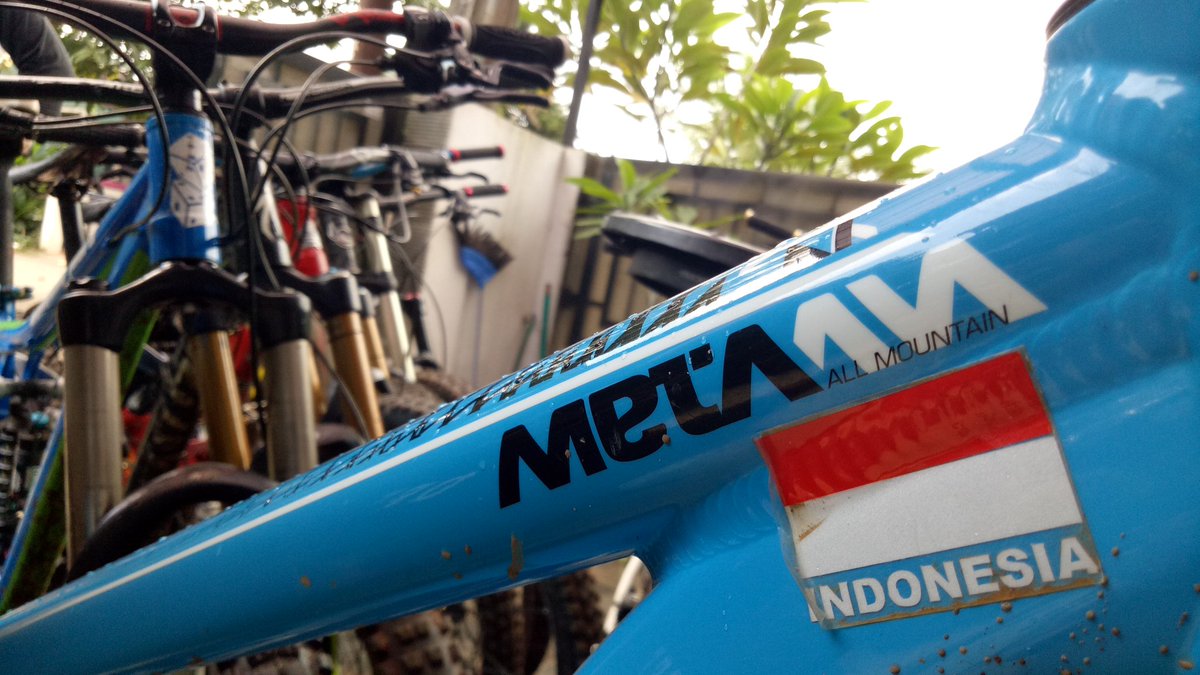 mrnutz93's tweet photo. Neng "Meta" 😁
#commencal #indonesia #allmountain #mtb https://t.co/oHAn3C10ds