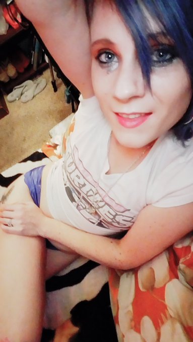 #NewProfilePic https://t.co/6MkOch8MhJ<a href="/tag/newprofilepic"class="tags">#NewProfilePic</a>