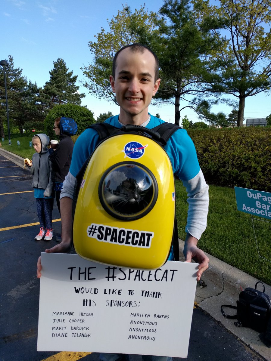 .<a href="/FrankLesniak/">Frank Lesniak</a> and the #spacecat at the #DuPageHumanRace! Supporting @FriendsofDCACC 🐱👨‍🚀