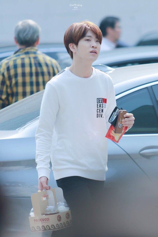 GOT7_pics_'s tweet photo. — Youngjae˚✧ https://t.co/DcGYNY7mV2