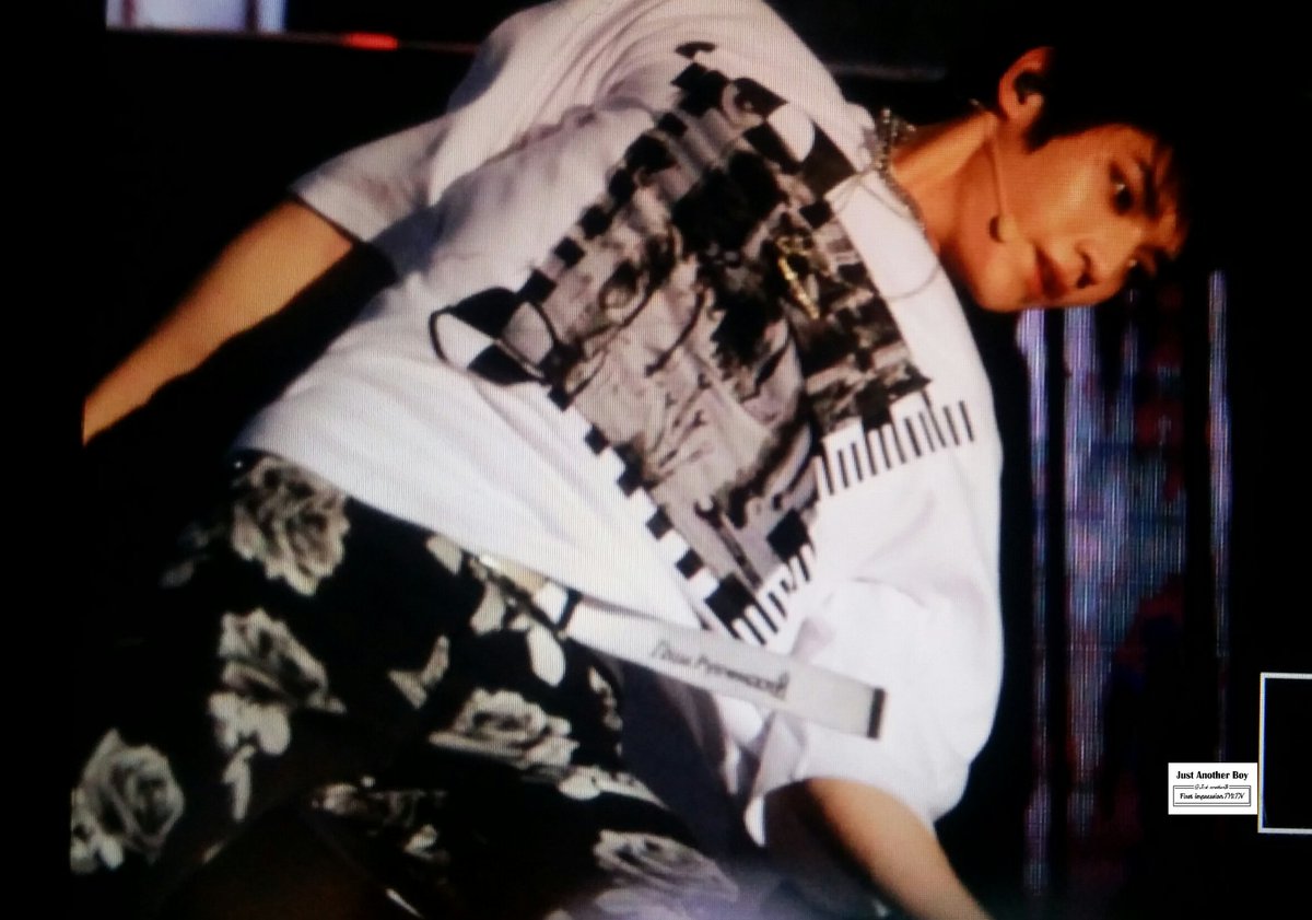 Just_AnotherB's tweet photo. 170506 태용~🔥Kpop festival in Myanmar #태용 #taeyong #NCT127 https://t.co/vxGFdfXxvz