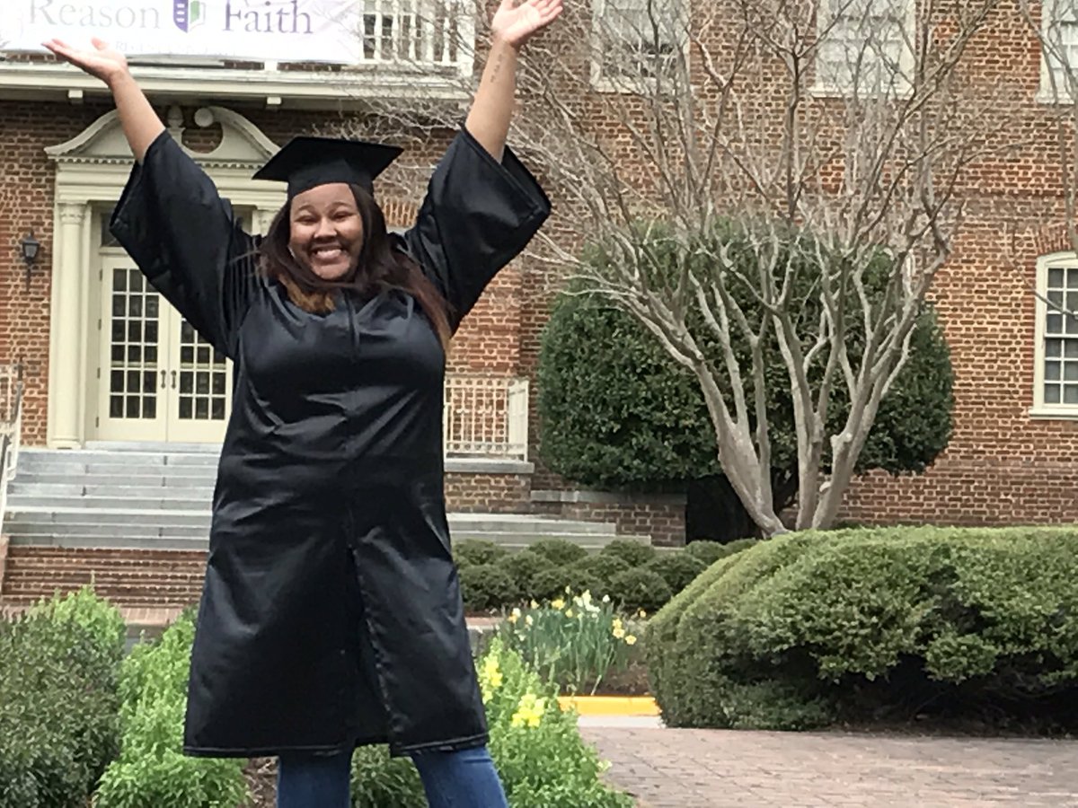 ItsmeMsAudra's tweet photo. #RegentGrad17 https://t.co/RD8vE5Nejf