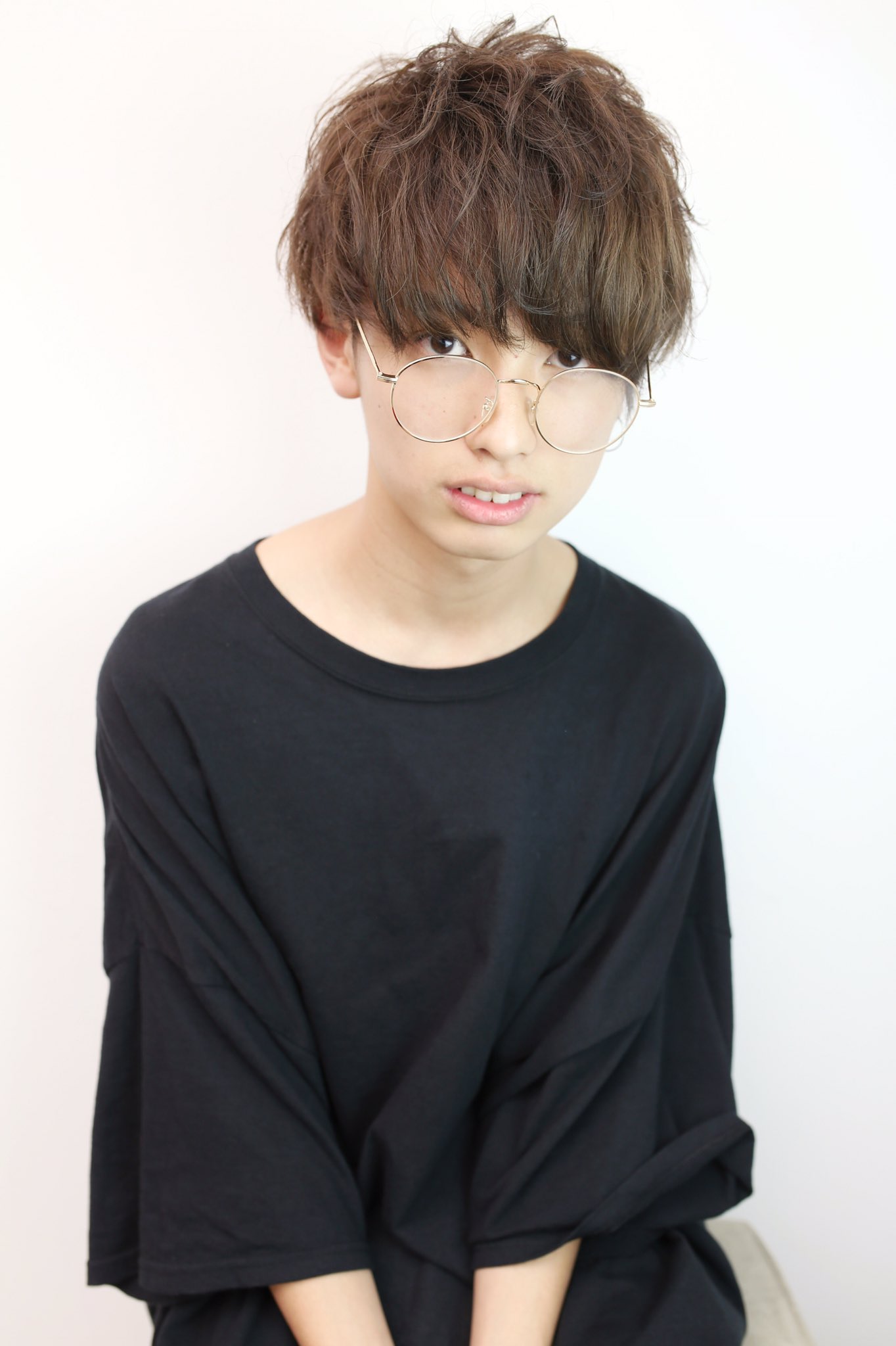 Twitter এ Ikedai 池下大介 メンズカット Wカラー 大阪 理美容師 ワックスだけで決まるナチュラルマッシュスタイル Hair Amp Photo By Ikedai Styling By Risa Model Takumi 癖のあるmodelの髪質を活かしたカットにしています カラーは アプリエ 大阪 メンズ