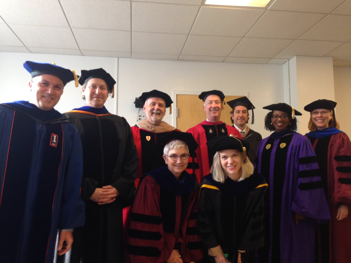 Peg_Penn's tweet photo. #FisherOSU Hot in gowns , cool at #OSUgrad https://t.co/RmG3VpTijF