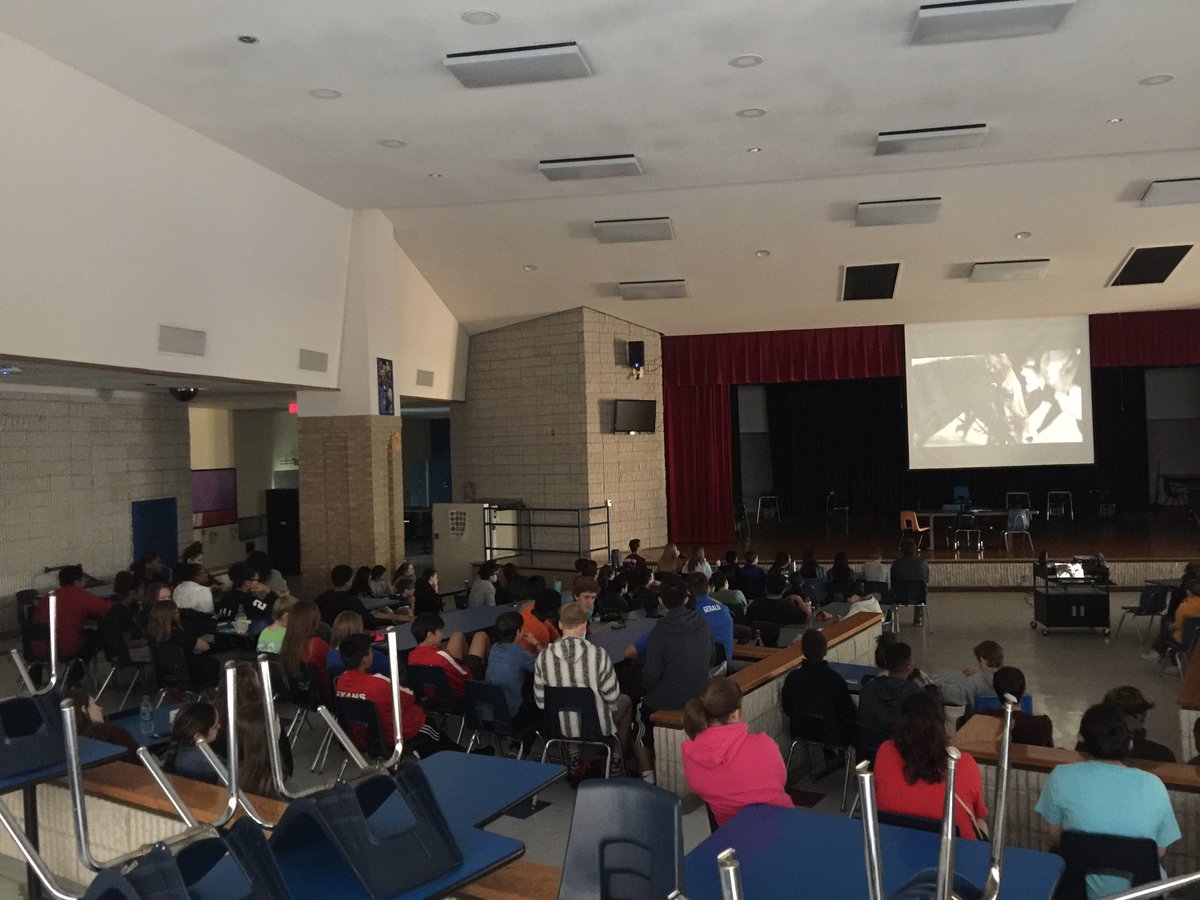 MidwayMS's tweet photo. MMS Commons is packed w/8th graders watching a video to get ready for the STAAR Test next week. Wow! Thanks for coming on a Sat! #MMSLearns https://t.co/oAFutGd4DU