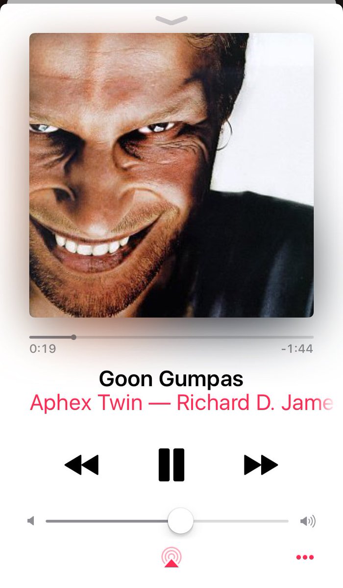 r_hg's tweet image. 疲れたときはこのアルバム。
曲と笑顔に癒されます☺️☺️☺️
目と眉毛が近い人好き☺️☺️☺️

#aphextwin 
#RichardDJamesAlbum