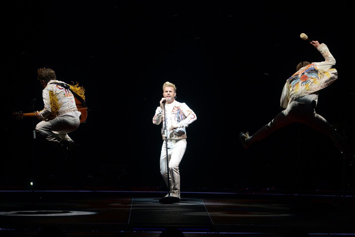 GaryBarlow's tweet photo. And we get to do it all again tonight #wonderlandlive https://t.co/J24AkO39wM