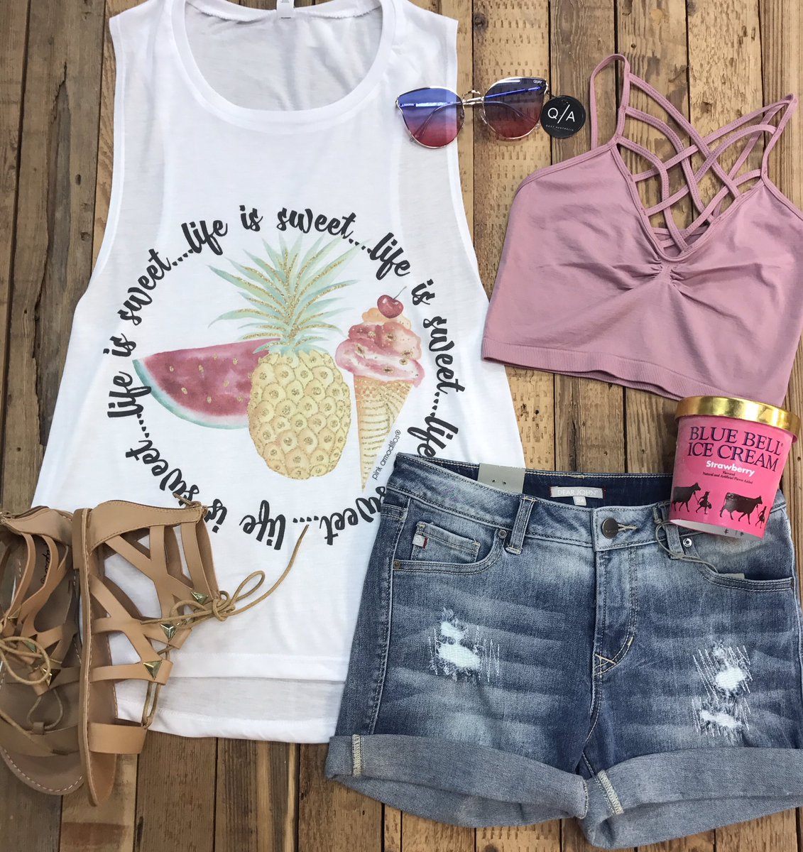 DavisStore's tweet photo. It's a beautiful Saturday to shop! COME SEE USπ #newarrivals #shopdcs https://t.co/XPVM0DDC6w