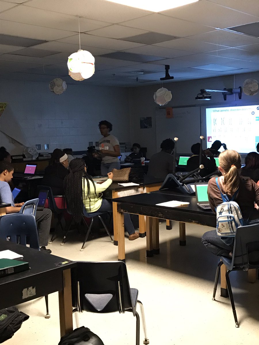 dracyoung_says's tweet photo. The Science team has a full house today as they prep for the Biology EOC. #excellenceisintentional #esolsupport #spedsupport #focused https://t.co/yKVuLiNsUj
