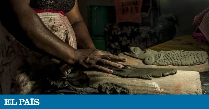 IcomOfficiel's tweet photo. Artistas de Valle del Chota reivindican la negritud y el empoderamiento femenino a través de sus máscaras, @el_pais https://t.co/IZ9g7gA0Cr https://t.co/14kCVN8vFV