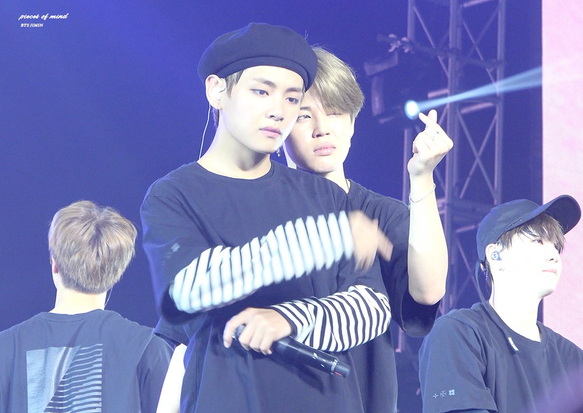 piecesofmind_jm's tweet photo. #JIMIN #지민 #BTSBBMAs 170506 HQ @BTS_twt https://t.co/hbqgH0sG6d