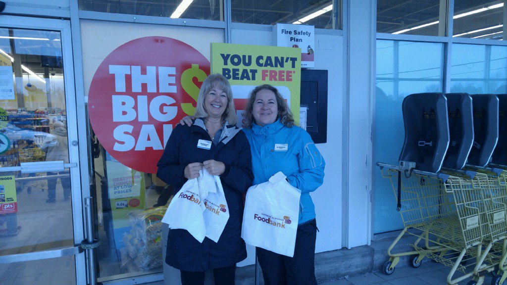 How can you resist these faces?!  Come support the local food bank's annual Food Blitz <a href="/FoodBankKtown/">Partners in Mission</a> <a href="/YGKTraffic/">Make It Home YGK</a>