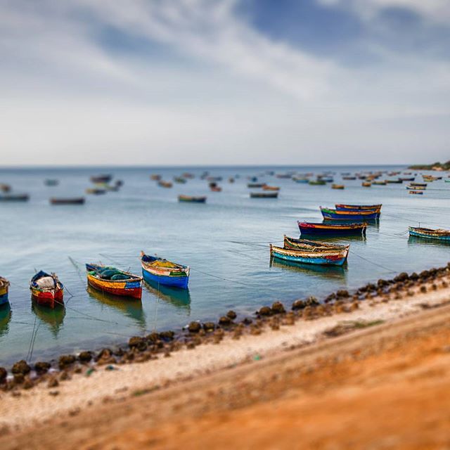 Tiltshiftcam's tweet photo. A sea full of mini boats, 📷: @puneet.30 #tiltshift #photography #miniature #tiltshifteffect #camera #tiltshiftcamera #tiltshiftphotography https://t.co/g1cNIqHcrc