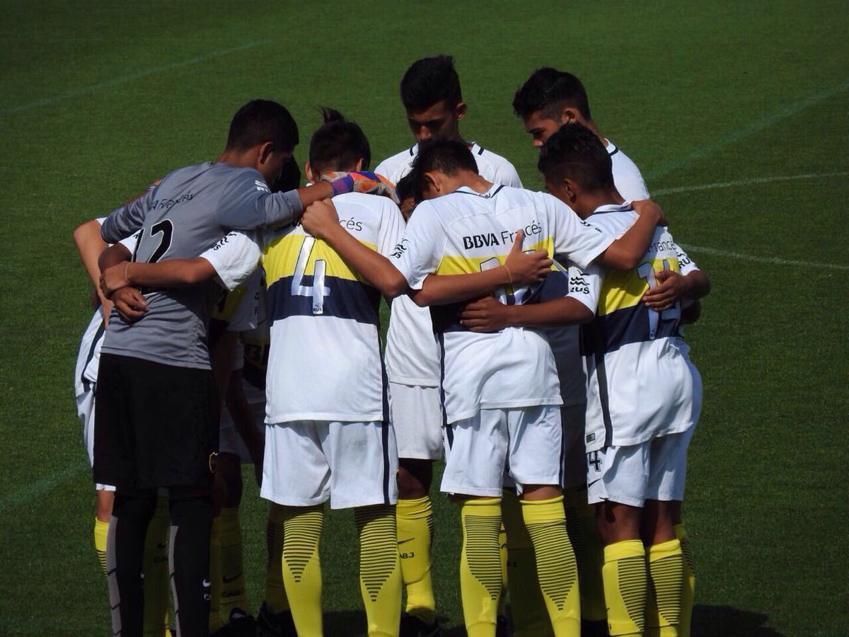 tutiguterrr's tweet photo. #Juveniles Tokio - ¡Ya se juega la final!

 #Boca vs. Tokyo Fútbol Club.

En... https://t.co/yPWNdAfgpA by #BocaJrsOficial via @c0nvey https://t.co/mxT5KquWxk