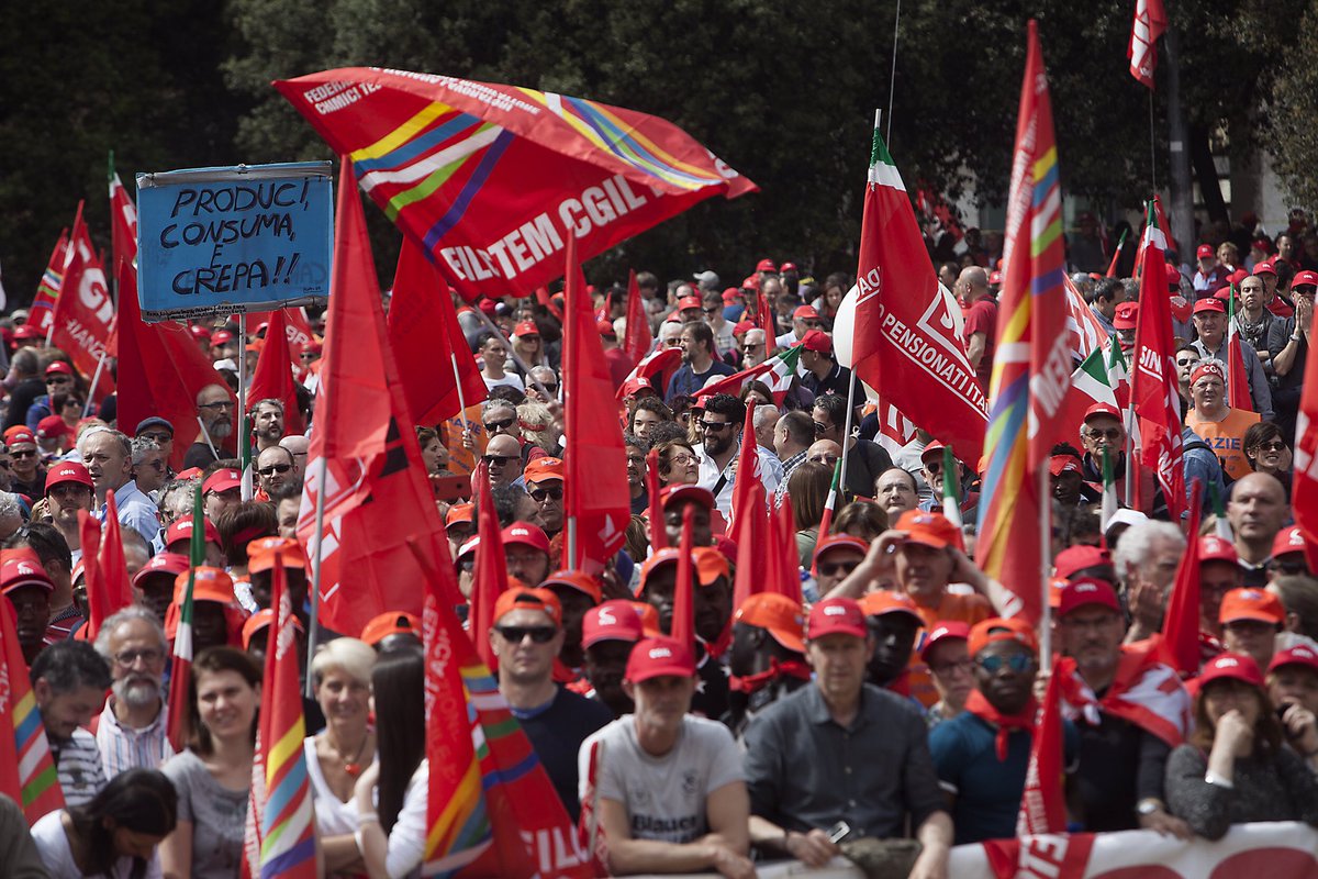 cgilnazionale's tweet photo. Camusso ➡️ Hanno cancellato il quesito sull'art18 ma noi non ci fermiamo. La #SfidaXiDiritti prosegue fino al Nuovo Statuto https://t.co/7EPzLA3x8D