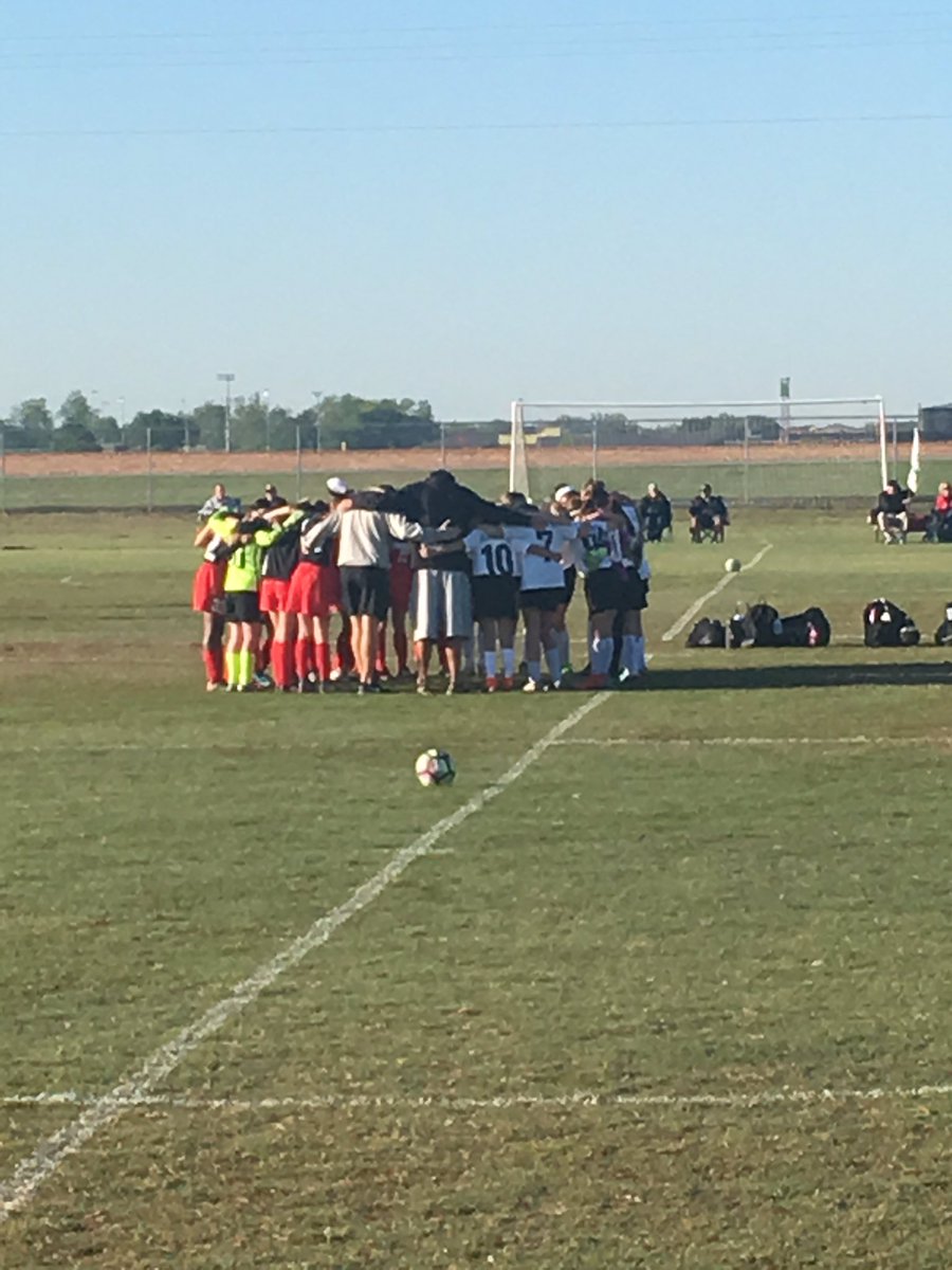 alishameyers9's tweet photo. One team.... One Goal ⚽️🏆#firstclasscoaches #weareofc #TrustTheProcess @OFC05Girls @ofcdrover @DannyGibson17 @Oklahoma_FC https://t.co/PvoH4XjpG1