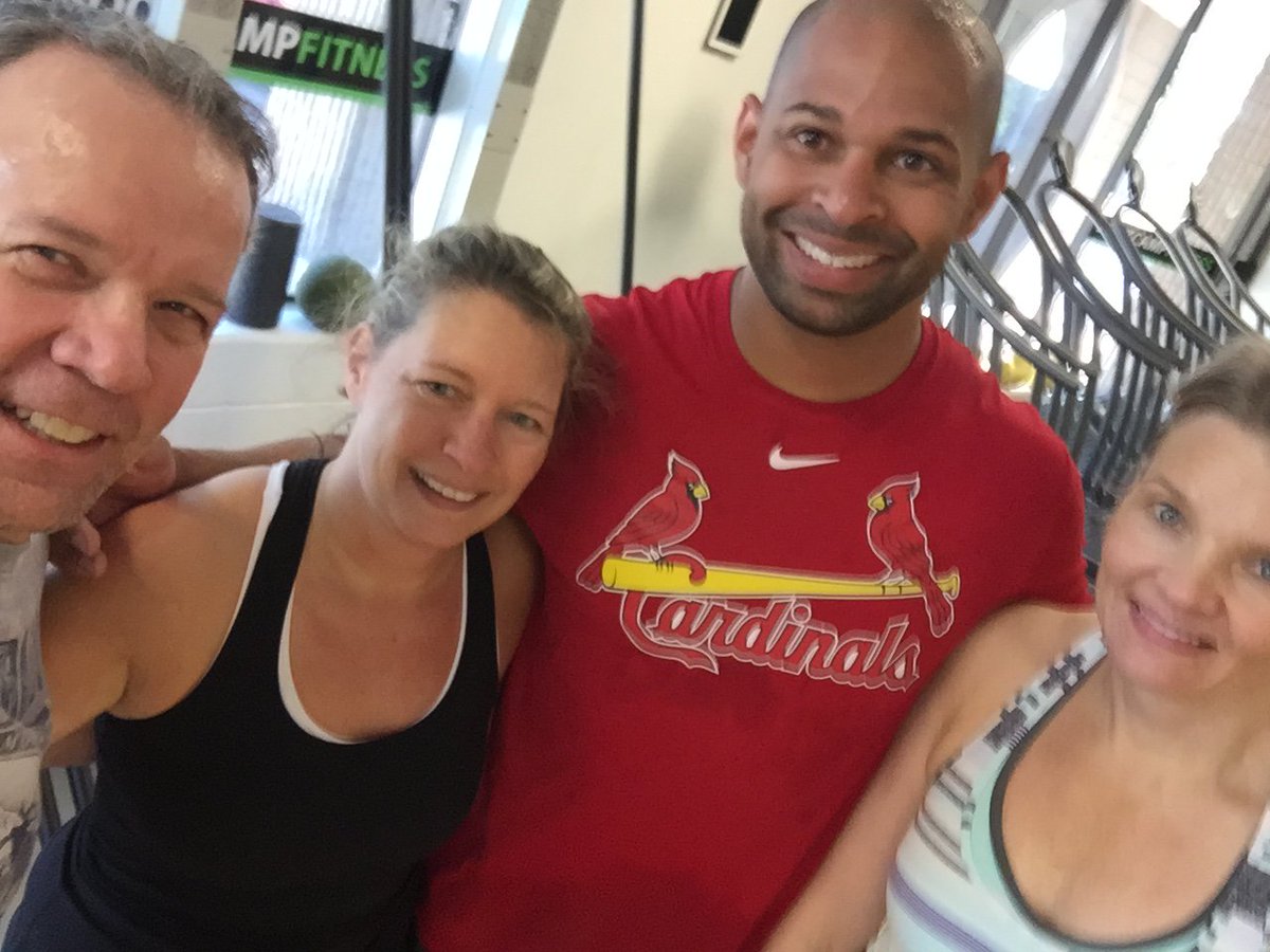 bootcampkc's tweet photo. Fun start to a beautiful Saturday with this crew. Enjoy the sunshine and don’t miss the Kentucky Derby this evening! #fitness #5000kskierg https://t.co/7Ia9d01Unr