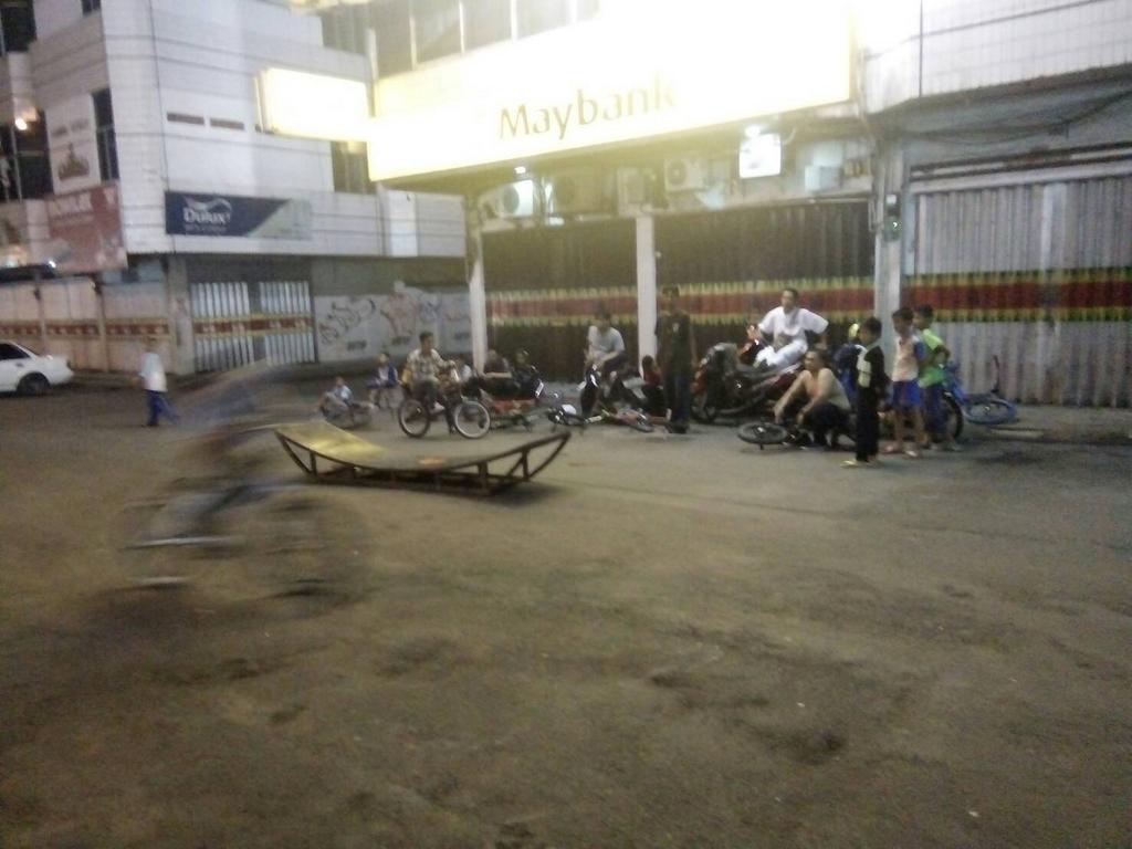 Masih seperti biasa Lampung Bmx malam Minggu berada di Pasar Tengah Kota Bandar Lampung