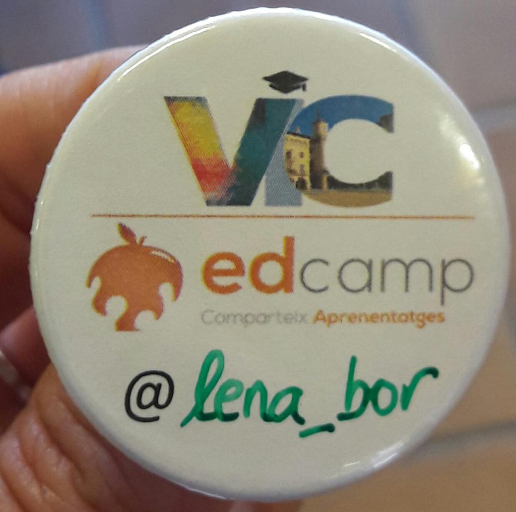 lena_bor's tweet photo. Compartint Aprenentatge #TreballxProjectes @EdcampVic2017 https://t.co/XHsmEqxZmD