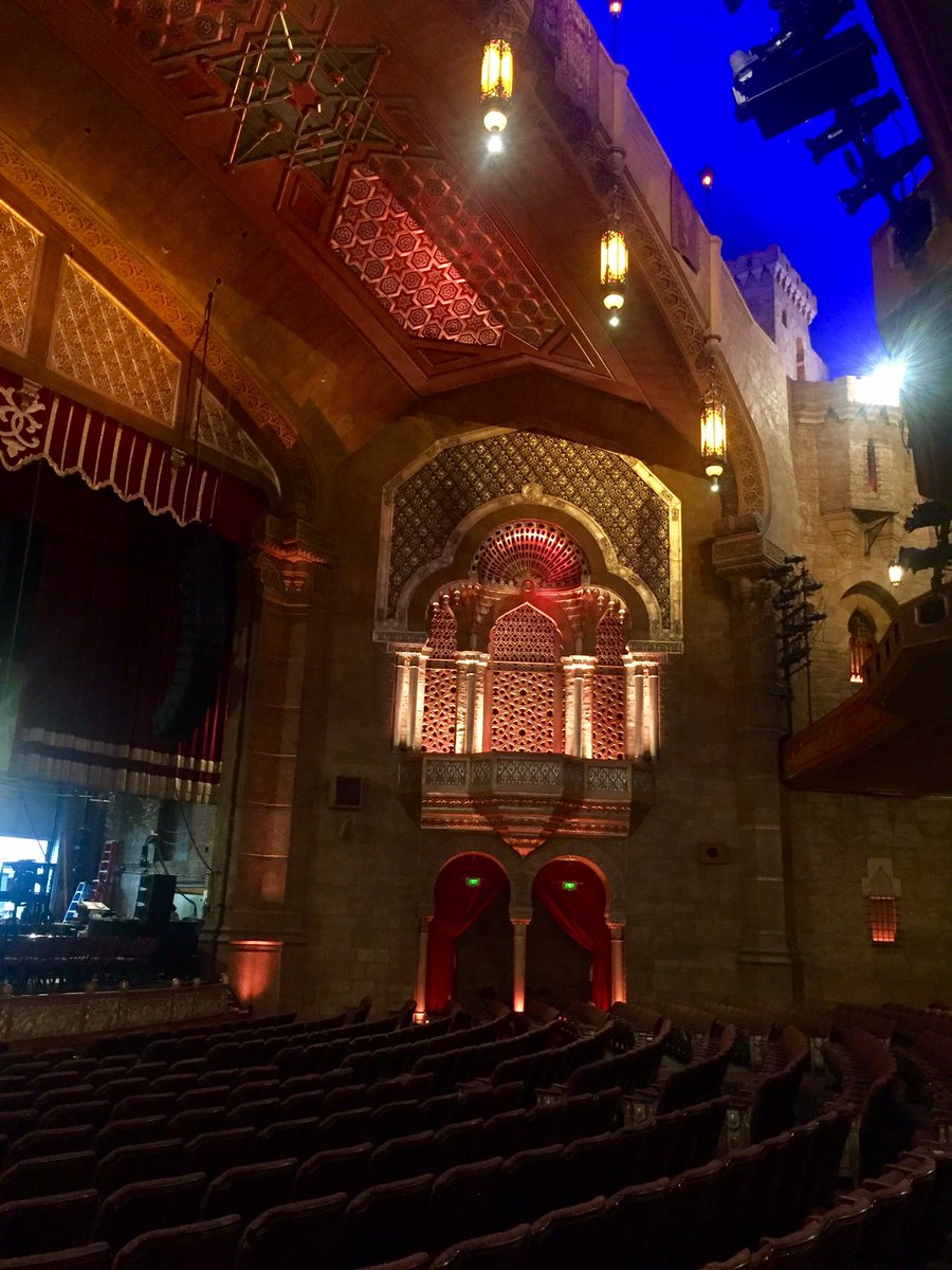 etziketzi's tweet photo. @TheFoxTheatre enjoyed the most amazing tour yesterday. @BritWeek Thank you all. https://t.co/T1447zqoG9