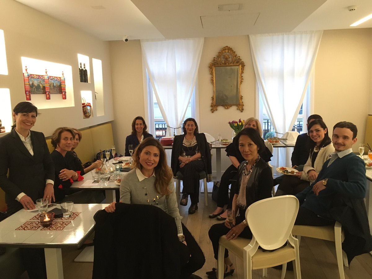 TastingSicilyUK's tweet photo. #HappyHour for members of @ilCircoloBazaar. Next one: 19th May 5.30pm ℹ️https://t.co/lLcTjCBUpZ #London #Italy #IlCircolo #TastingSicilyUK https://t.co/arkhixDFx7