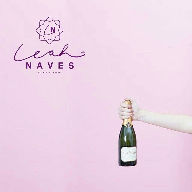 leah_naves's tweet photo. Gentchyyyy, nossa promo do frete está um sucesso... 📭📦📭📦📭
#bomdia #frete #fretegratis #diadasmaes #musthaveleahnaves #sucessoleahnaves https://t.co/fOojyEOSNX