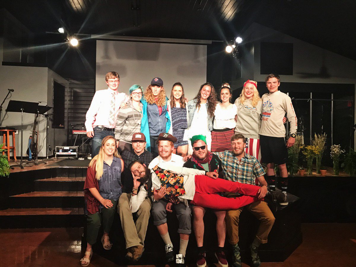 OldSchoolSWO's tweet photo. First ever spring semester is in the books! #OLDS #OLDS17 #springOLDS17 https://t.co/MBsf39gJcr