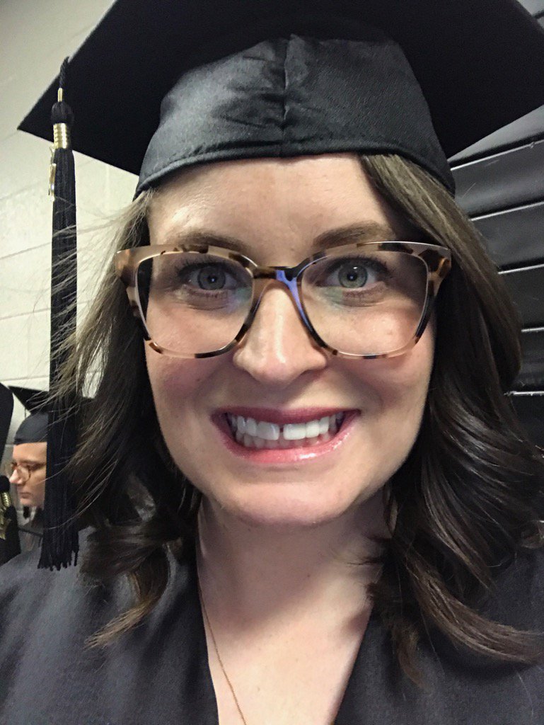 william_potts's tweet photo. Whoo hoo!! Lined up ready to go!! #grad #tarcher #LipscombGrad2017 https://t.co/SKn1iur6oM
