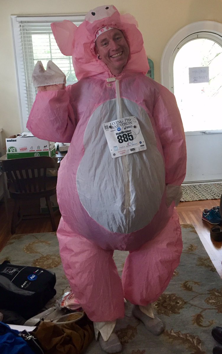 RunningHeadlamp's tweet photo. Getting out outfits all ready for the race! Can't wait to run with this pig!! #flyingpigmarathon https://t.co/s4LzS7MBqg