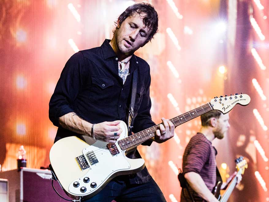 Happy Birthday to Chris Shiflett! Listen to essential tracks:   