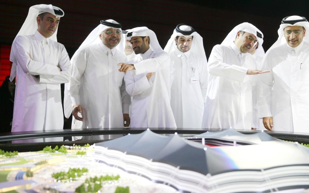 Qatar_QR017's tweet photo. Mientras tanto, también se están tomado desiciones importantes sobre el proximo mundial que se llevara a cabo @Qatar_QR017 en el 2022. https://t.co/cyCXY8onoN