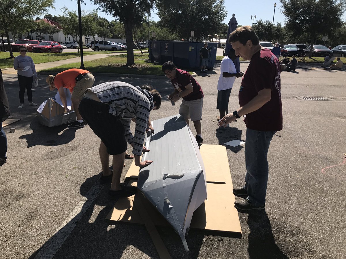 gatoraddie's tweet photo. @hainescity #CardboardBoatChallenge teams #LakeEva @MikeWFerguson @theledger #HainesCityPRIDE https://t.co/D492hcOlba