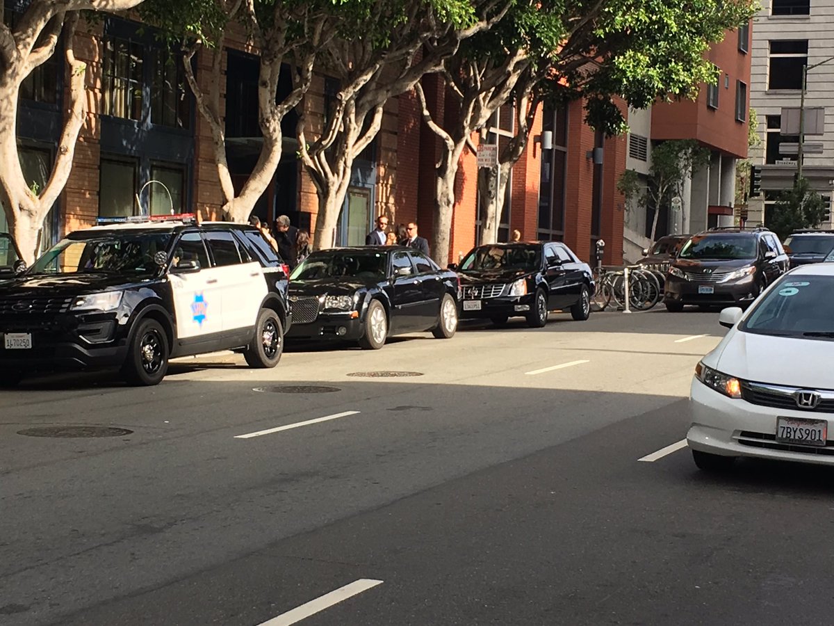 Fantastic 2 days with @TheDukeOfYork to support <a href="/pitchatpalace/">Pitch@Palace</a> and latest great 🇬🇧start ups <a href="/healx/">Healx</a> <a href="/illumr/">illumr</a> @murraymuzz <a href="/pzizz/">pzizz</a> @samlabs