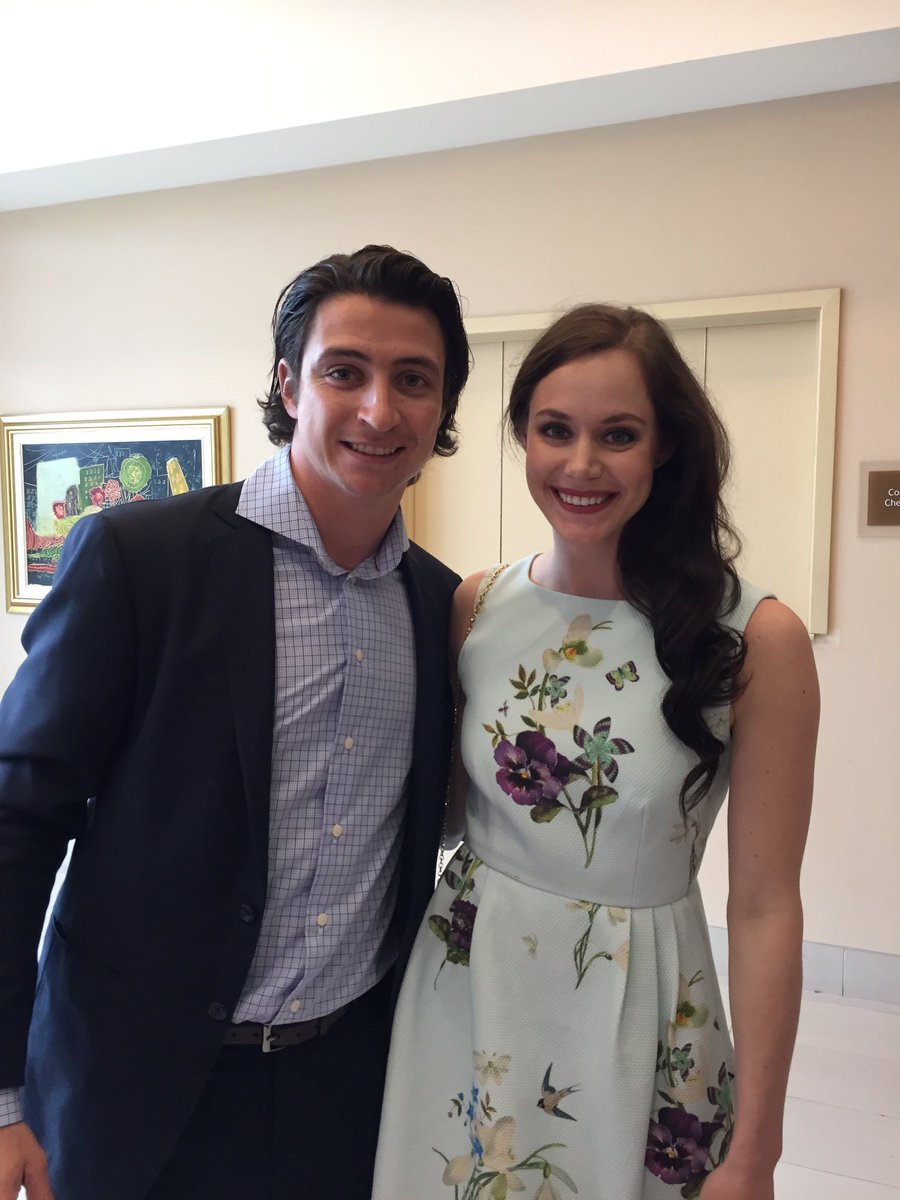 Тесса Виртью - Скотт Моир / Tessa VIRTUE - Scott MOIR CAN - Страница 19 C_K5LiVXYAIHeDc