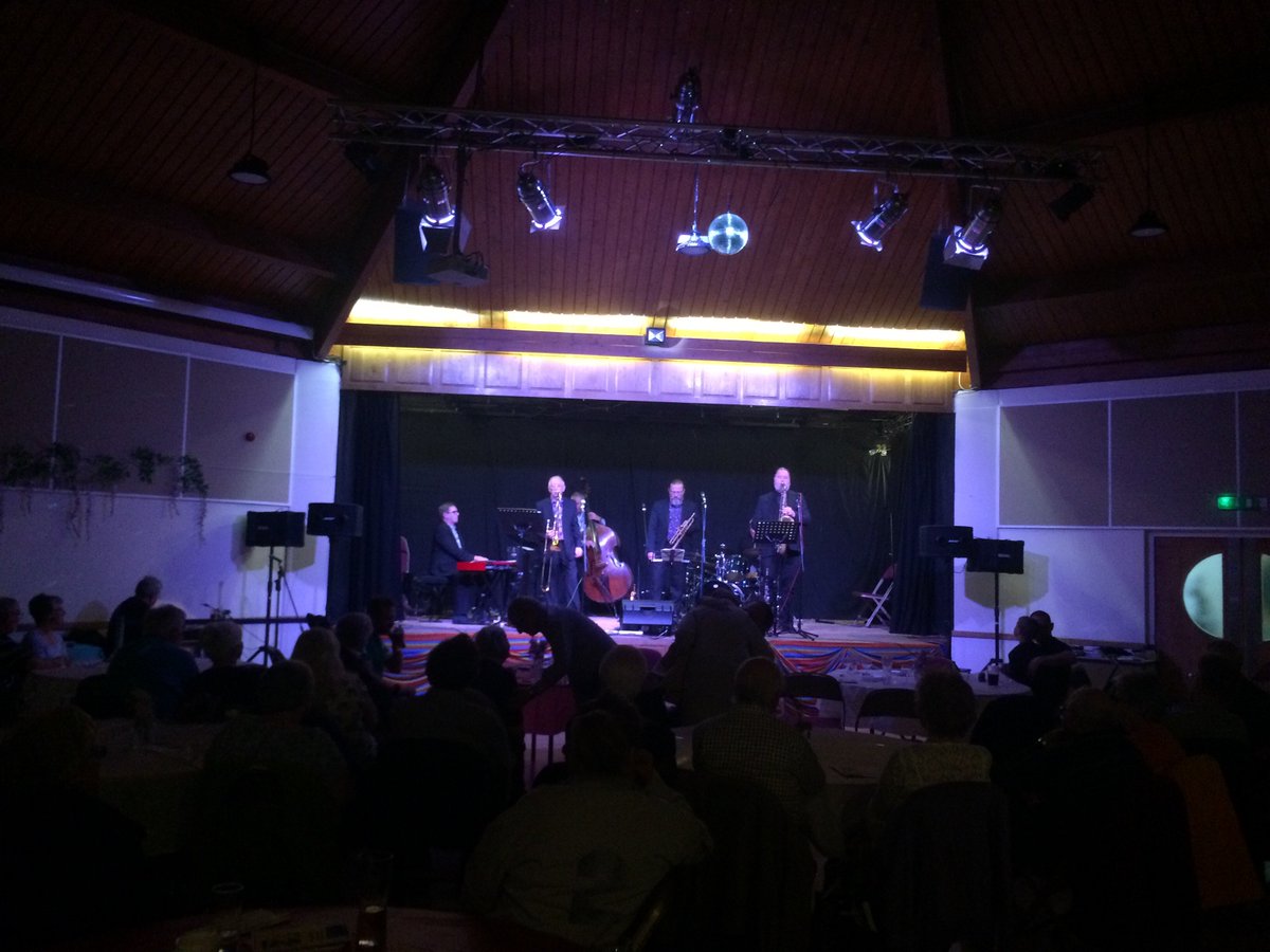 Tad Newton &amp; Friends are seeing us off into Saturday night just brilliantly! #tadnewton #debenhamjazzfestival #suffolk