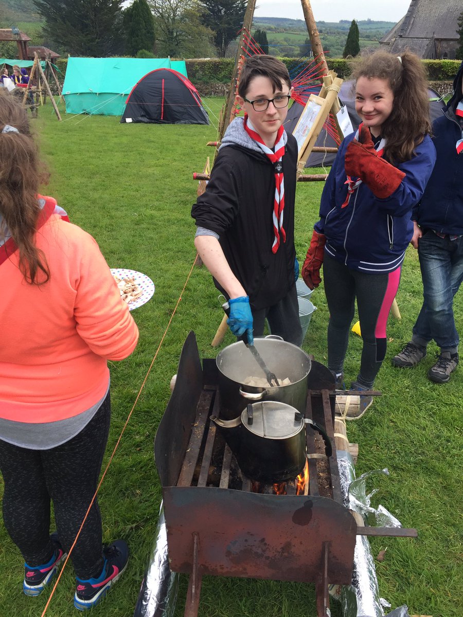 Coissuirescouts's tweet photo. Test dinner and dessert done and dusted now for the pioneering projects,songs and sketches @mtmelscouts #countyshield2017 #coissuirescouts https://t.co/aniSIcEEgp