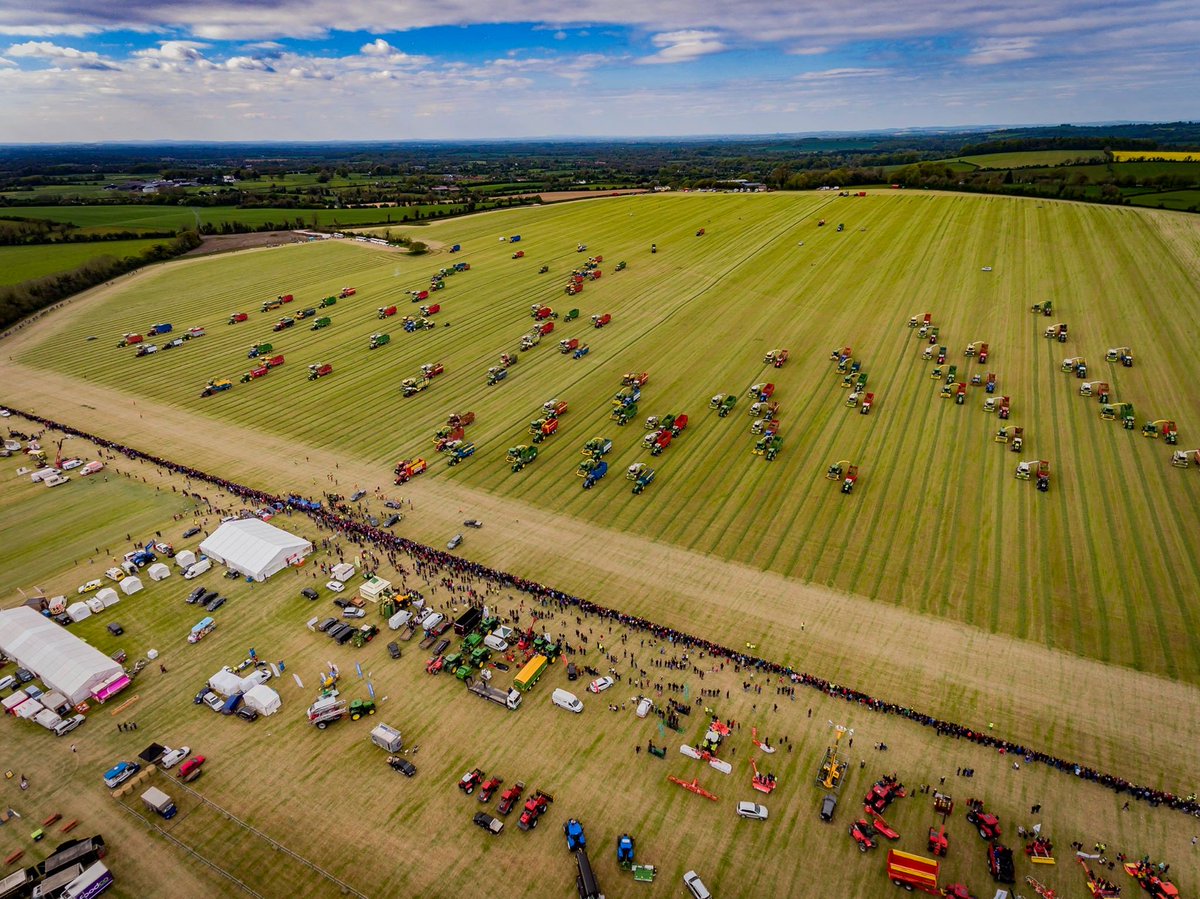 journo_chris's tweet photo. Cracking day at the Combines4Charity forager record event in Trim. 106 foragers all working at same time in one field. @profitractors https://t.co/c4bhJBlv33