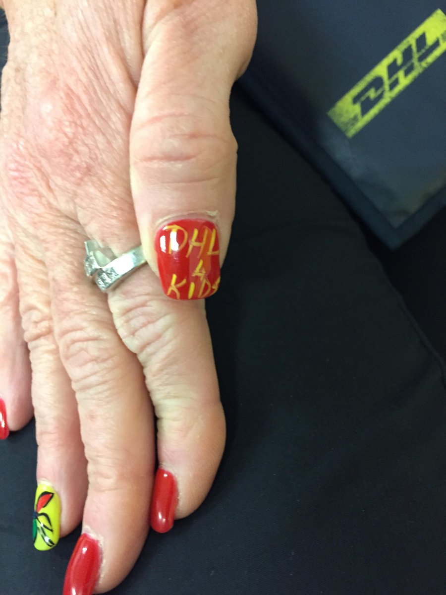 Cancerfreekids's tweet photo. Renee sporting her fashion nails for her half marathon tomorrow. #dhl4kids #dhlrocks @DHLUS @RunFlyingPig @Cancerfreekids https://t.co/UC6DDMfRqj