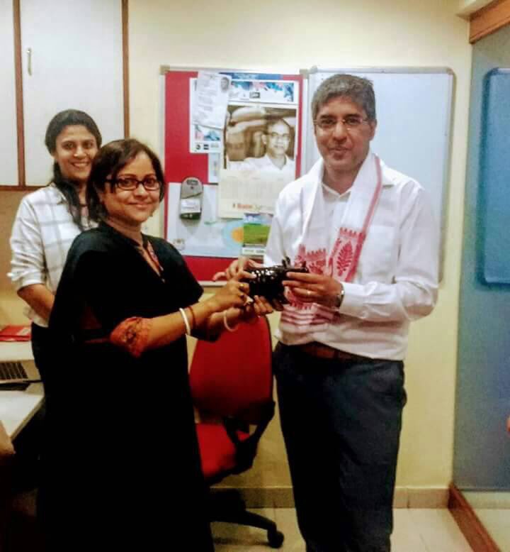 tarunkatial's tweet photo. @927BigFmGuw team leads the  @927BIGFM network launch in the North East! Thank you for all the effort and leadership! https://t.co/d9WUA0UMhv