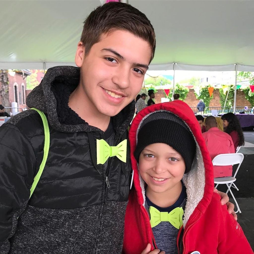 TechnoChic_'s tweet image. Rockin some light-up bow ties at Greater Newark Mini Maker Faire! #gnmmf #paperbow #papercraft #diy #technochic #n… ift.tt/2pllEA4