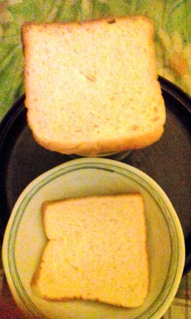 tankokseng61's tweet photo. «%»#7thMay2017 #SundayBreakfast
#TwoPiecesOf #GardeniaBread #One #OreoCreamBiscuit
11.34pm-11.36pm-11.37pm-11.57pm https://t.co/XjeuTxC4uC